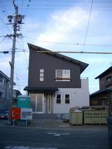 ５